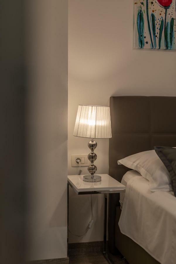 Apartment Ferias Trogir Exteriör bild